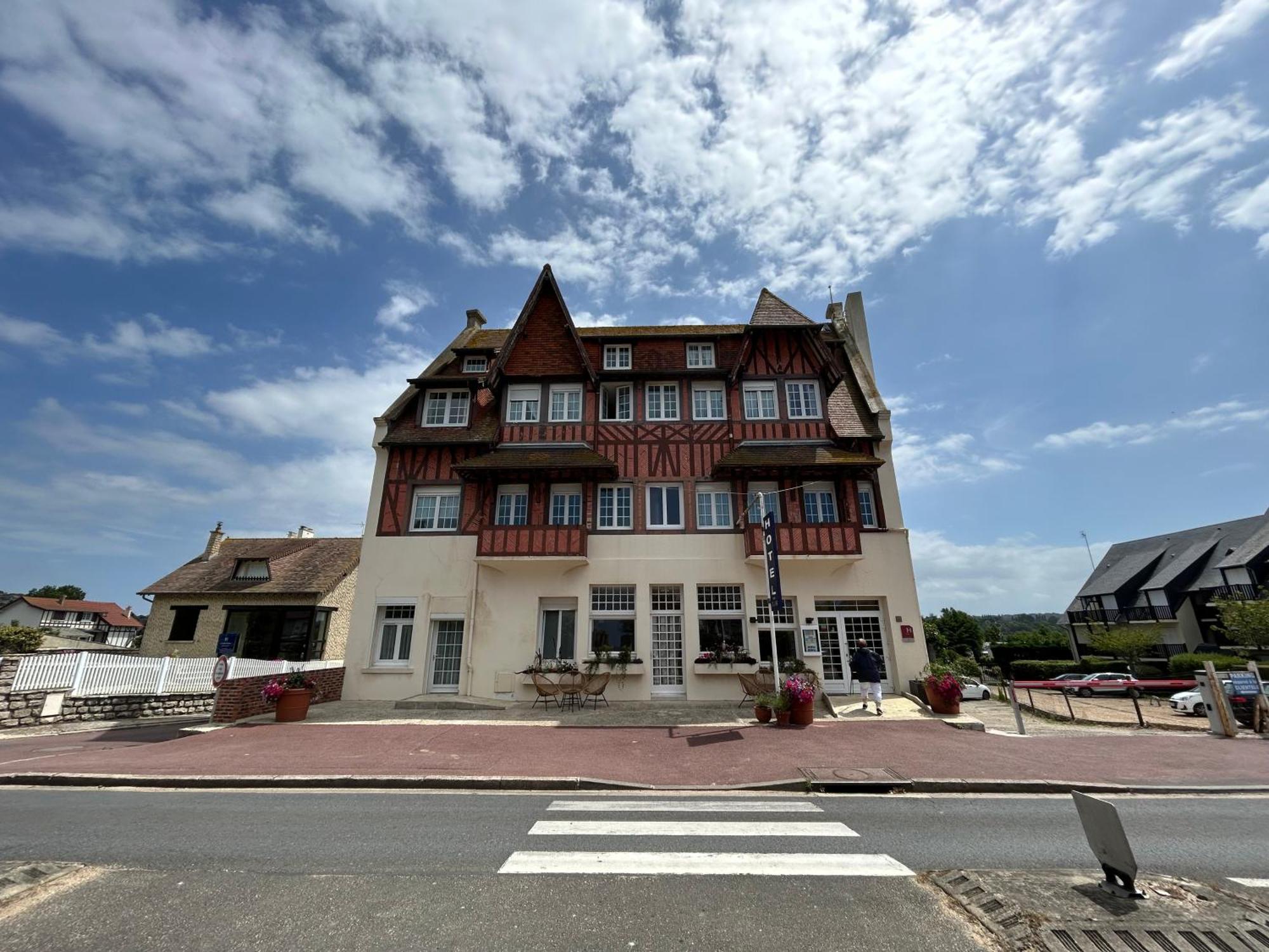 Hotel De La Mer - Deauville Blonville - Boutique Hotel De Charme Vue Mer Ou Campagne - Acces Direct Plage Blonville-sur-Mer Exterior foto